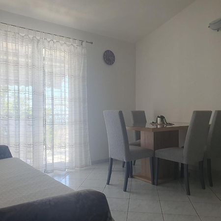 Apartments Garac Dugi Rat Kültér fotó