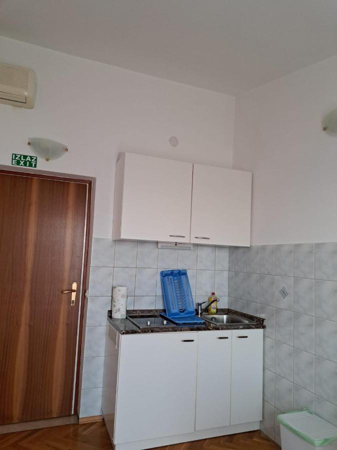 Apartments Garac Dugi Rat Kültér fotó