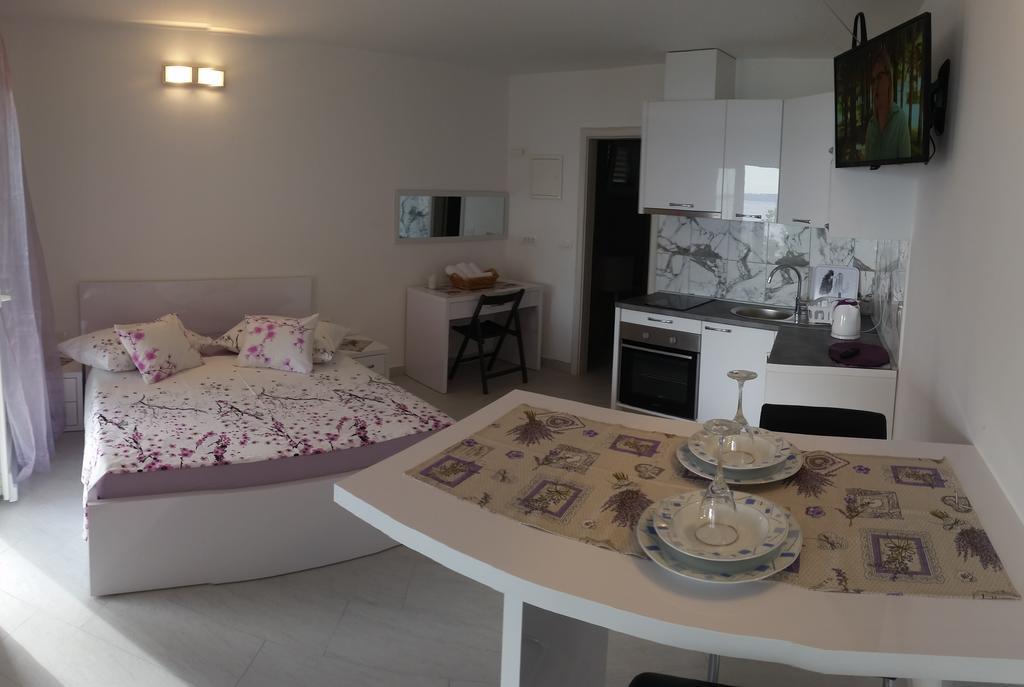 Apartments Garac Dugi Rat Kültér fotó